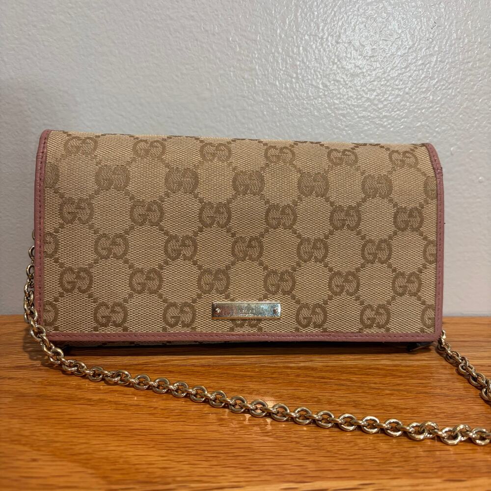 #3234 GUCCI Canvas Wallet on Chain